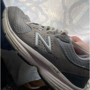 Men’s new balance 411 tennis shoes